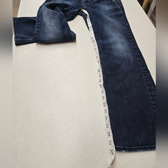 Silver Jeans - Picture 5 of 12